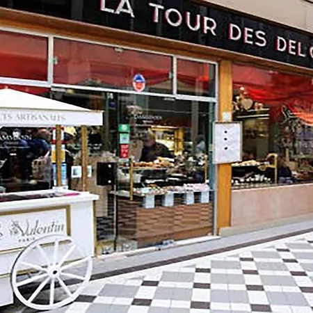 The Lovely Flat , Cocooning In The Old Daire Paris