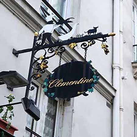 The Lovely Flat , Cocooning In The Old Daire Paris